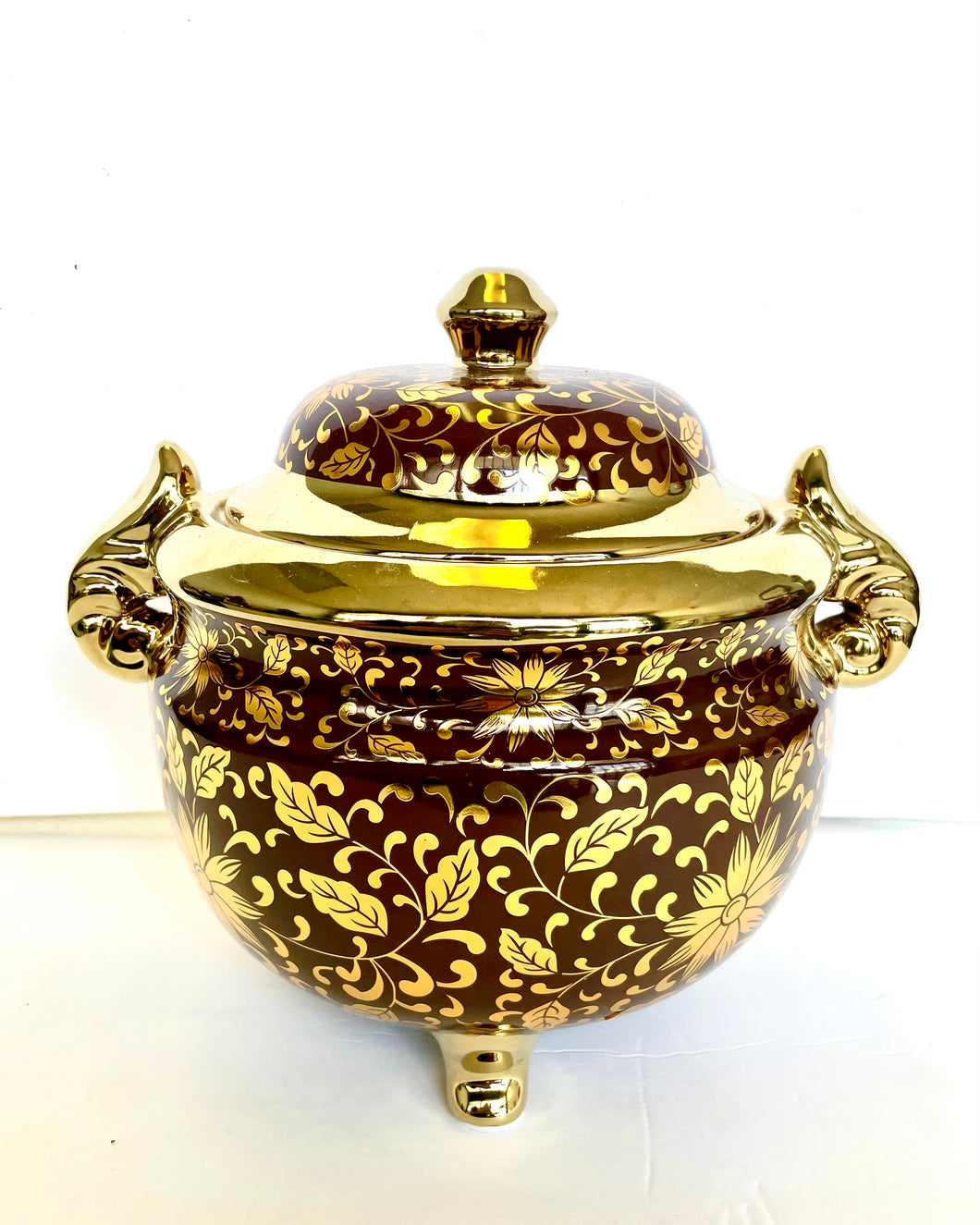 SOPERA DE OYA BROWN/ BROWN OYA TUREEN.